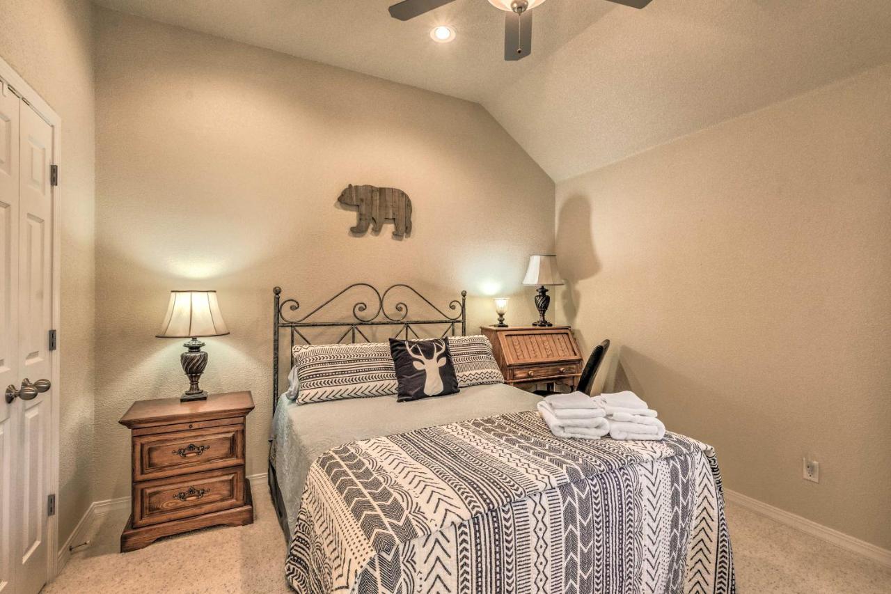 Roomy Ruidoso Retreat With Deck, Grill, And Mtn Views! 外观 照片