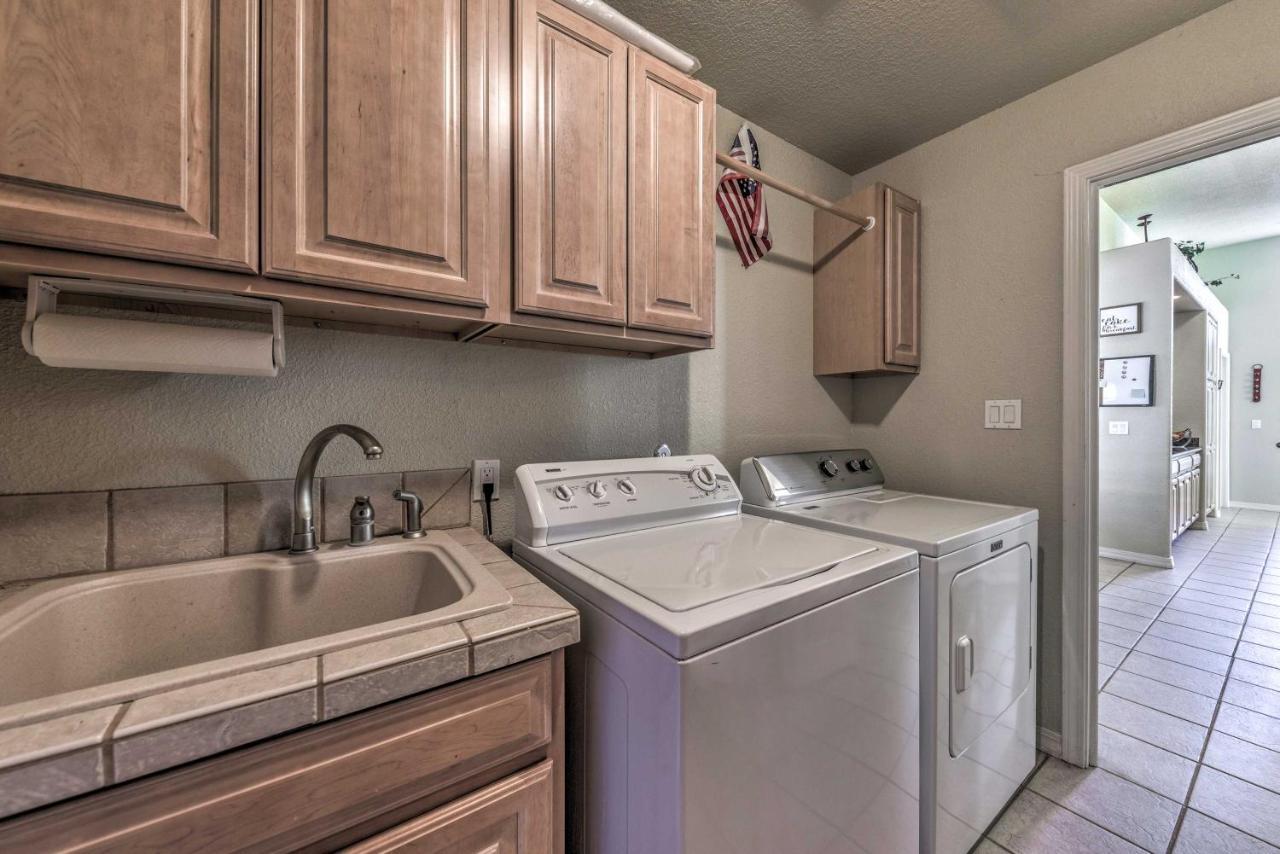 Roomy Ruidoso Retreat With Deck, Grill, And Mtn Views! 外观 照片